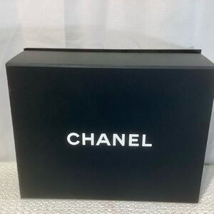 CHANEL Black Gift Box 14.5 x 11.5 x 5.25